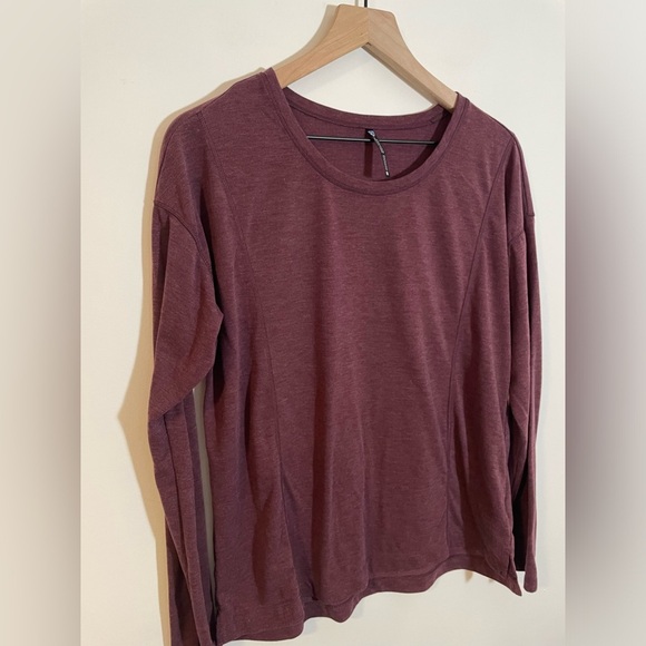The KÜHL INARA™ Long Sleeve Shirt Women’s Size Medium Burgundy Wine Color EUC - Picture 3 of 10